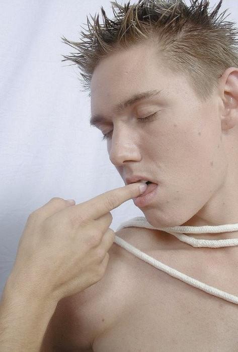 20P A fresh twink binding his close college friend with cotton ropes