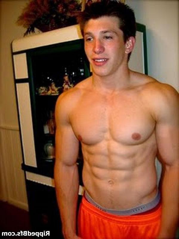 10P Hunk dude with nice muscular body is dancing around outdoor