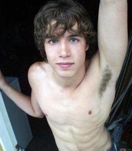14P Random nude photos of hot twinks
