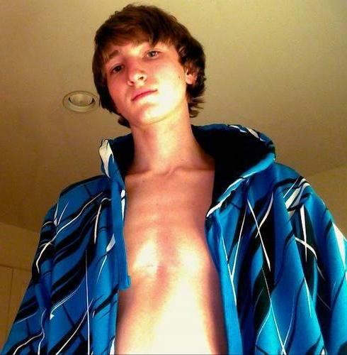 14P Random nude photos of hot twinks