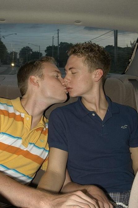 8P Two fair haired college twinks enjoy sucking and fucking delight