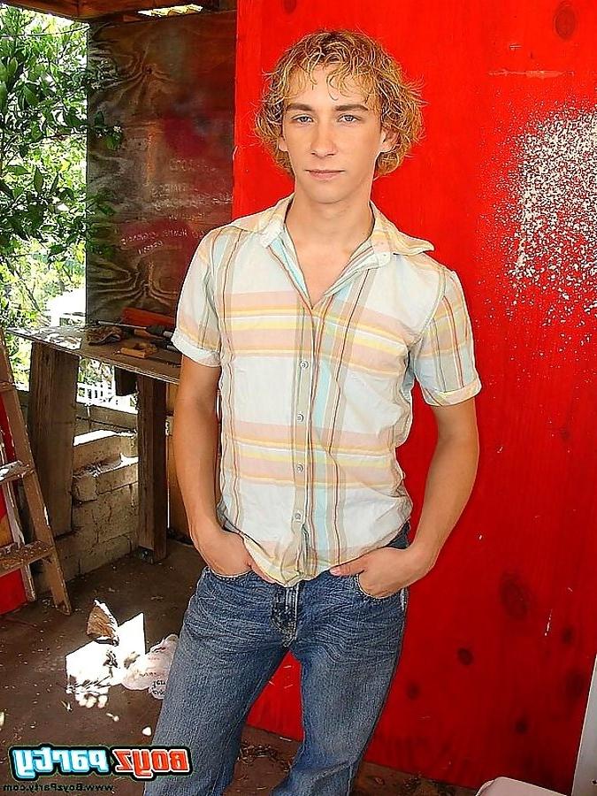 15P pretty blonde twink stripping and showing his big cock