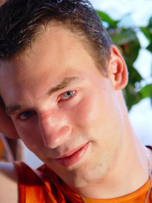 15P Smooth shaven twink does seductive striptease
