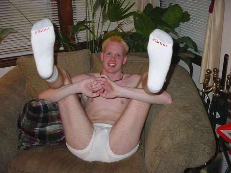 16P tender twink sexy posing in his house
