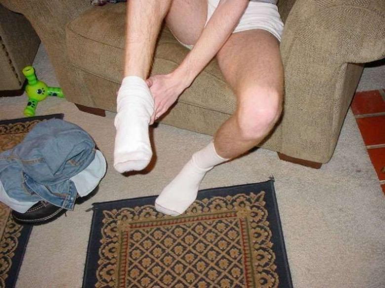 16P tender twink sexy posing in his house