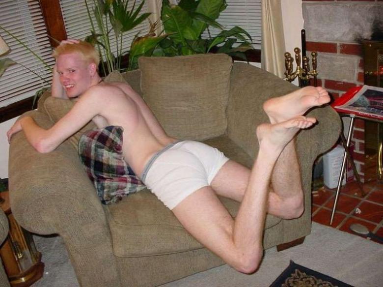 16P tender twink sexy posing in his house