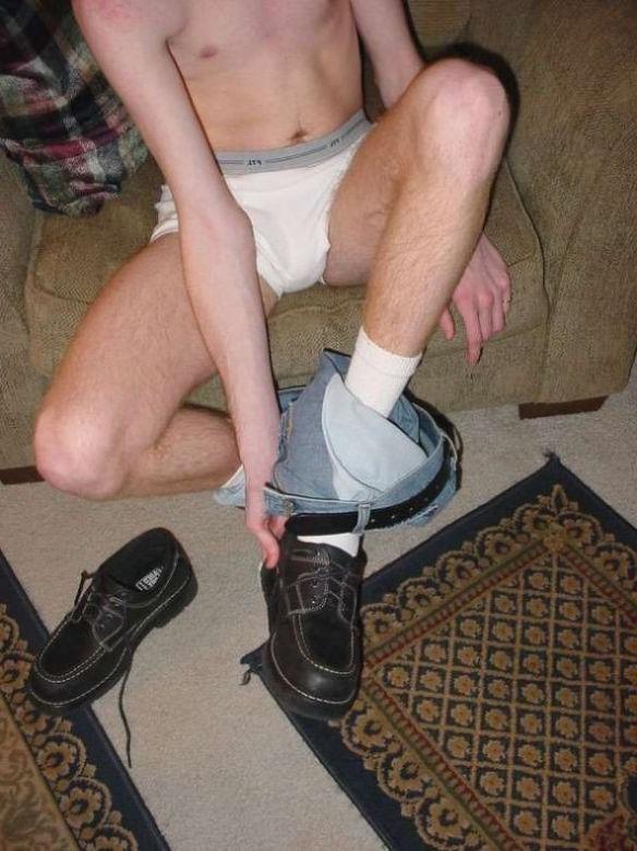 16P tender twink sexy posing in his house