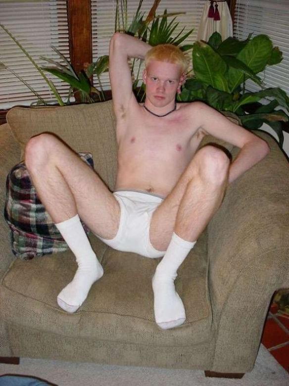 16P tender twink sexy posing in his house