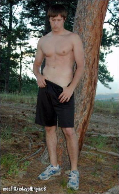 16P gorgeous twink bare outdoor erotic show