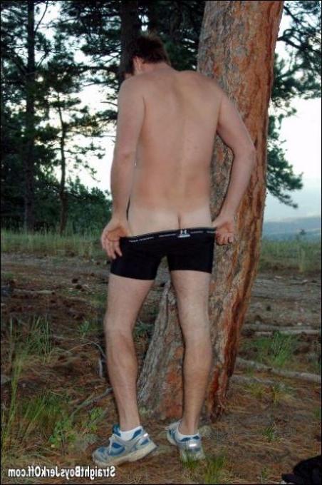 16P gorgeous twink bare outdoor erotic show