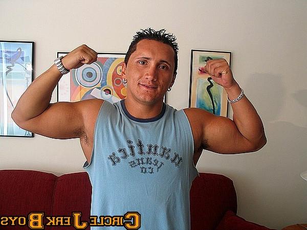 14P Muscle man strips down to his undies