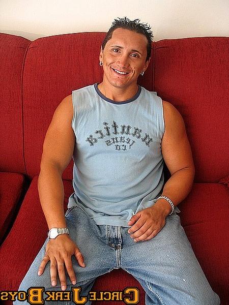 14P Muscle man strips down to his undies