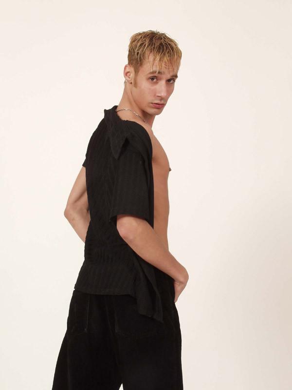 15P Sexy blonde twink posing on camera