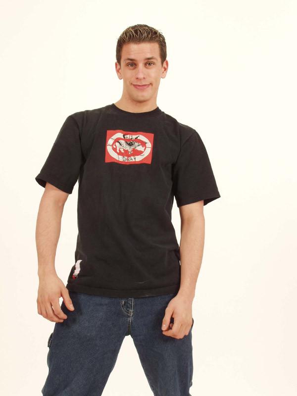 15P Studly twink babe strips off his shirt