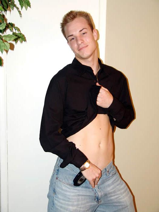 13P Hot twink undressing and posing