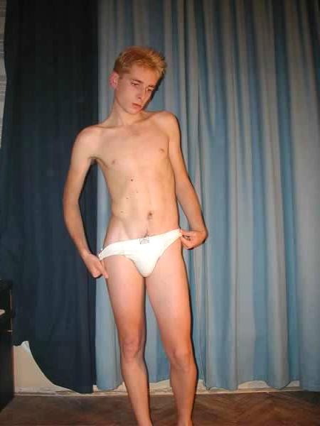 13P Naked twink with a smalll cock