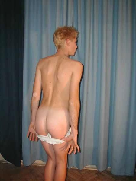 13P Naked twink with a smalll cock