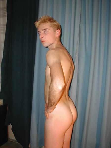 13P Naked twink with a smalll cock