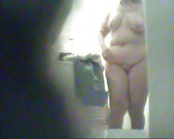 12P Bbw sister in law caught with hidden cam a few times