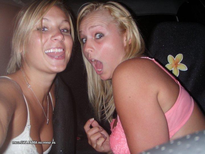 10P Sexy amateur teens in their underwear at a drive-thru