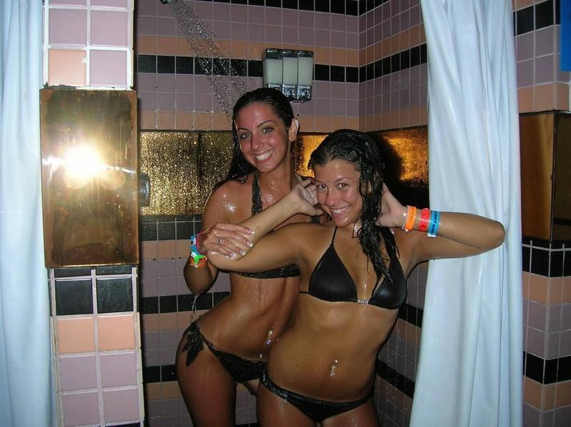 12P Amazing Amateur Booby Shots