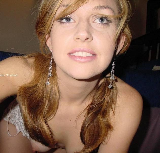 10P cute amateur girls showing off their perky boobs