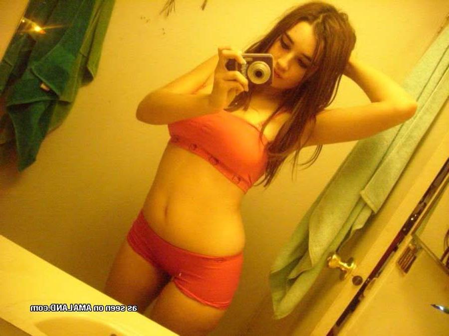 15P Babes posing and shooting