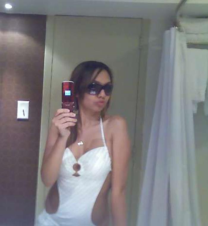 15P Babes posing and shooting