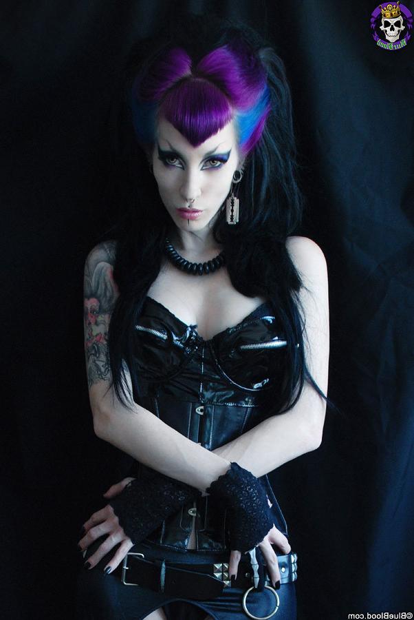 15P Gothic pinup superstar in torn fishnets and purple hair