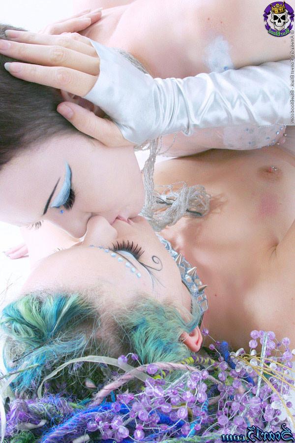 15P Scar13 and her goth friend in a strapon sex action