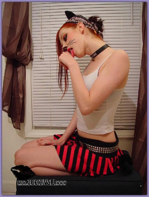 16P Cute redhead goth kitty liz vicious flashes her tits