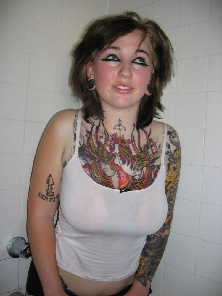 15P Tattooed Gothic Babe