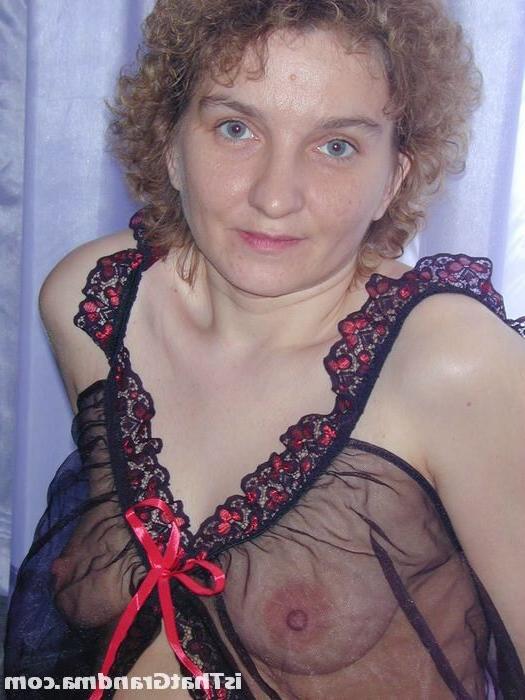 16P Grandma naked