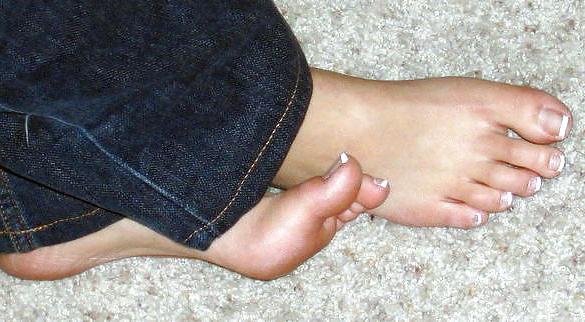 14P Feet and Toes I would love to lick,taste, and suckle