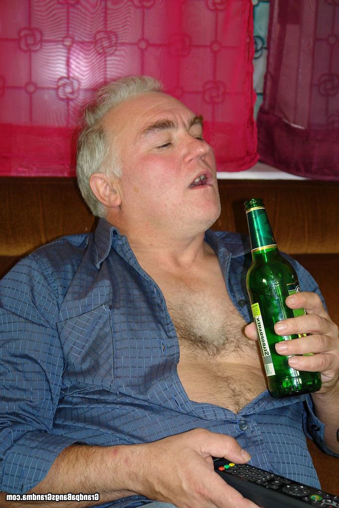 15P Horny grandma and grandpa fucking hot like an old times