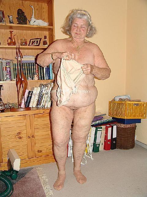 16P GRANNIES dreams