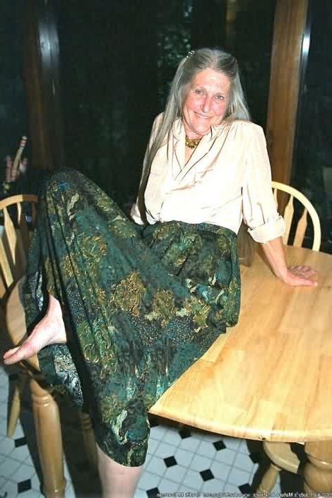 16P Sixty Plus Gray Hair Hippie Granny Strips Naked n Spreads