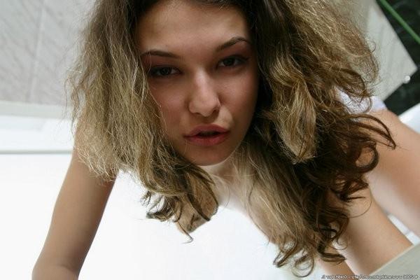 15P Suzzanne wets down her natural goodies in the shower