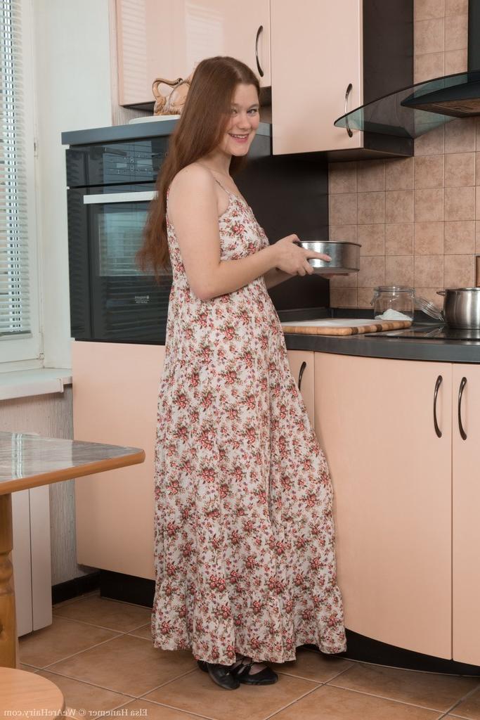 15P Elsa Hanemer strips naked in kitchen after tea