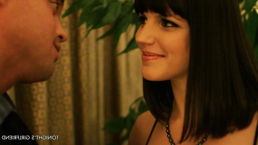 16P Classy escort Bobbi Starr whoring with rich guys