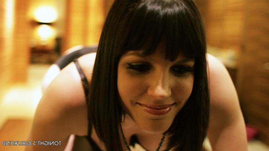 16P Classy escort Bobbi Starr whoring with rich guys