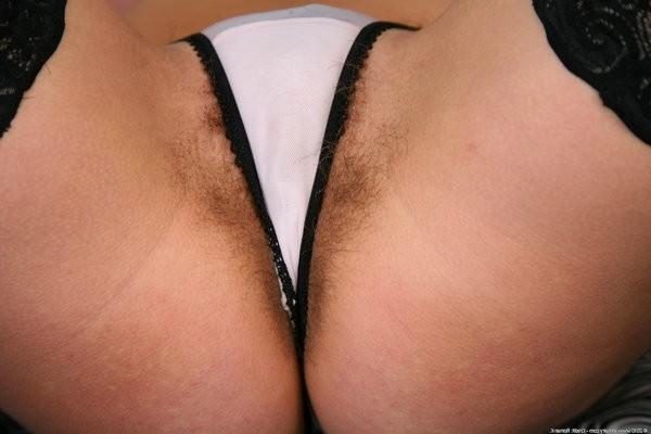 15P sweet redhead Natalia shows off her pudgey