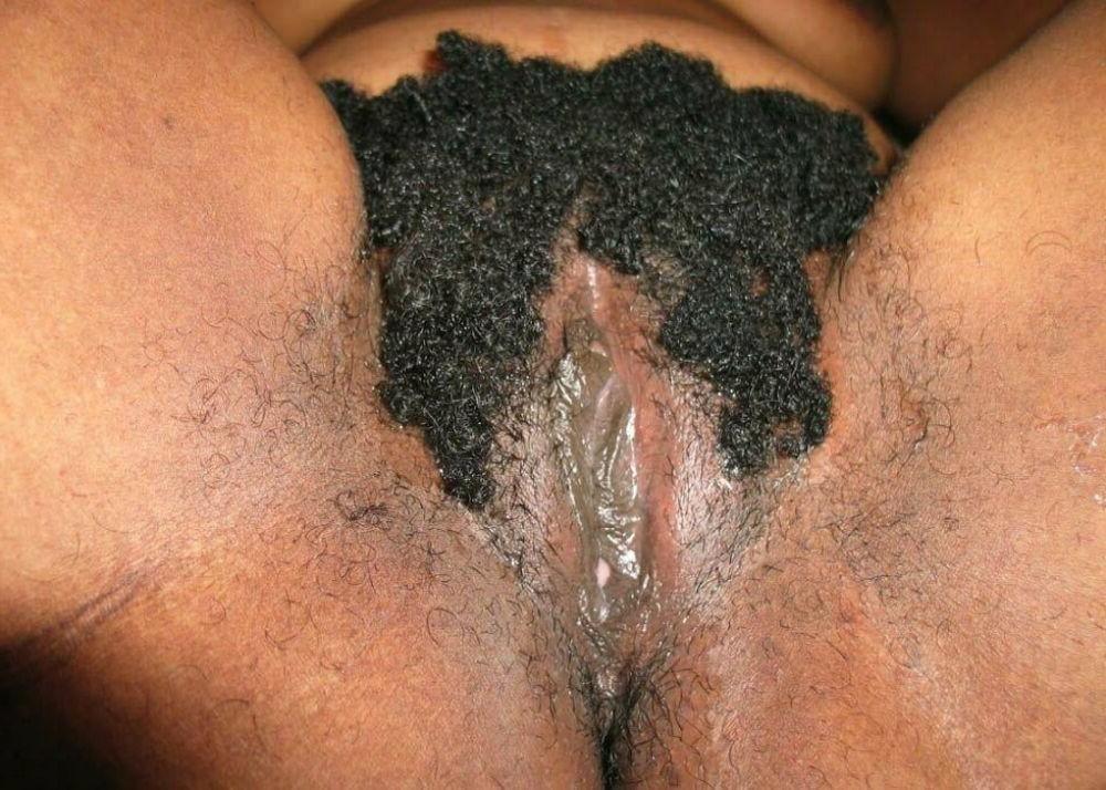 15P Hairy pussy gfs posing and fucking