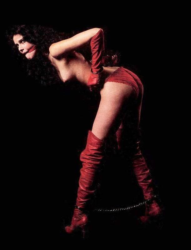 16P lassic collection of erotic pictures with elegant ladies