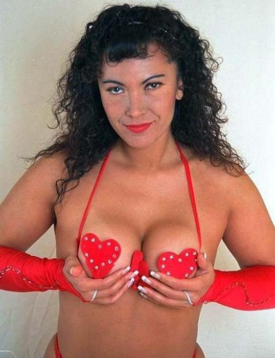 16P lassic collection of erotic pictures with elegant ladies