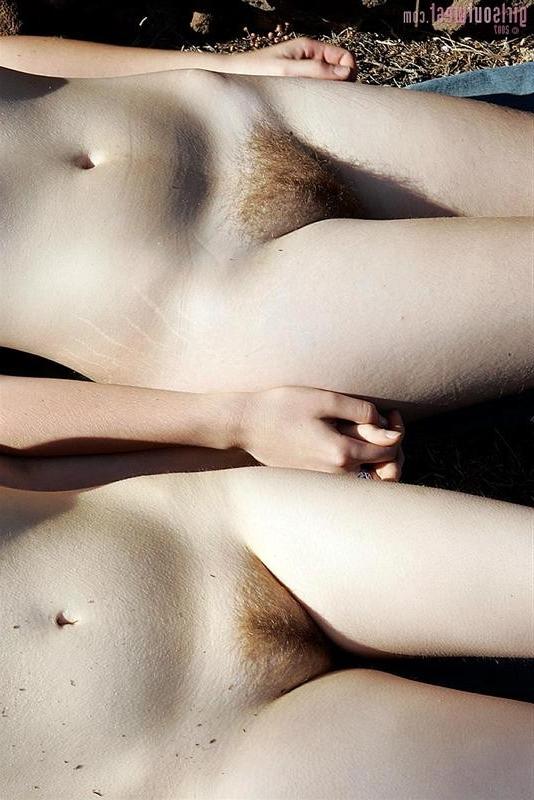 16P Redhead amateur lesbians showing off hairy pussies