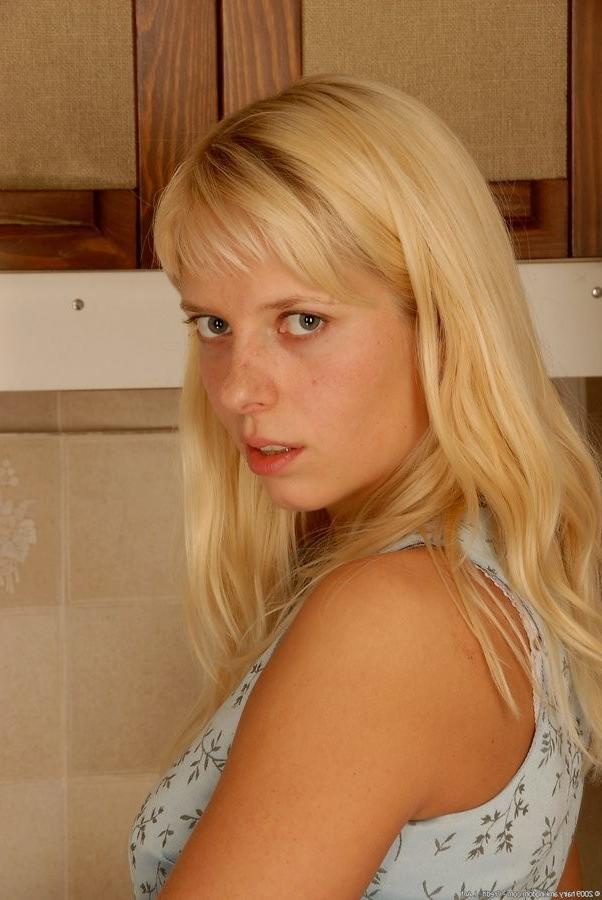 15P Furry Petite Blonde Amateur Spreads In The Kitchen