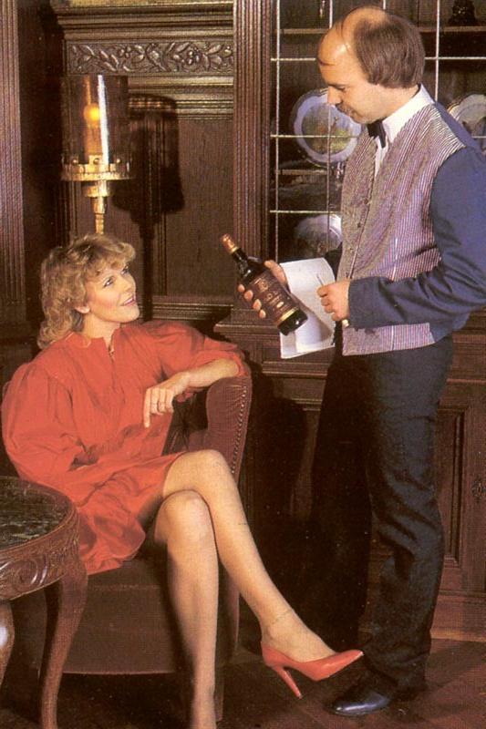 16P Rich seventies lady loves the cock