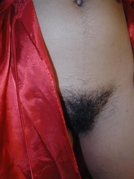 15P Hairy Latina with long dark hair