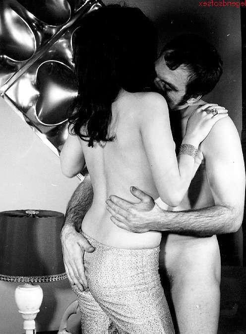 18P Hard and hairy retro porn
